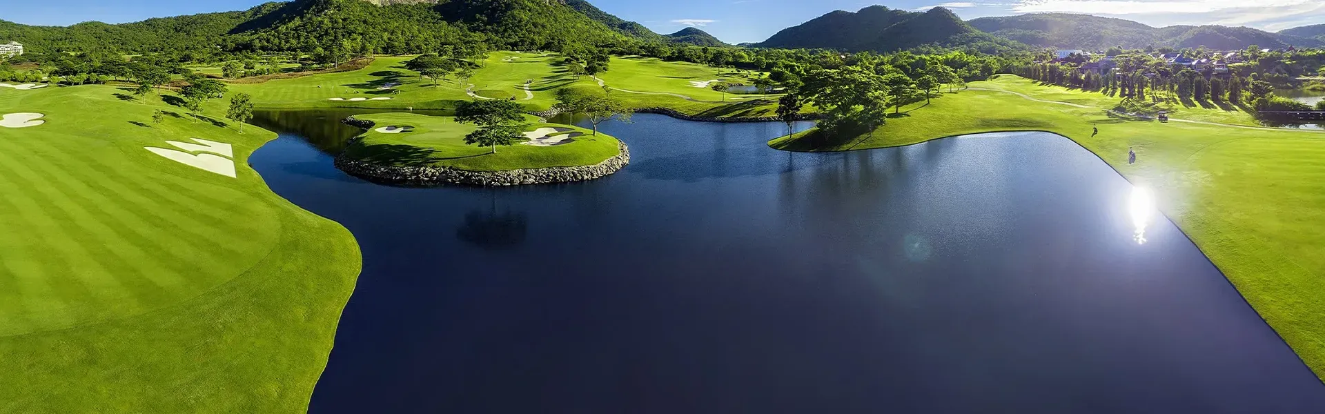 Papa John’s Golf & Sports Bar